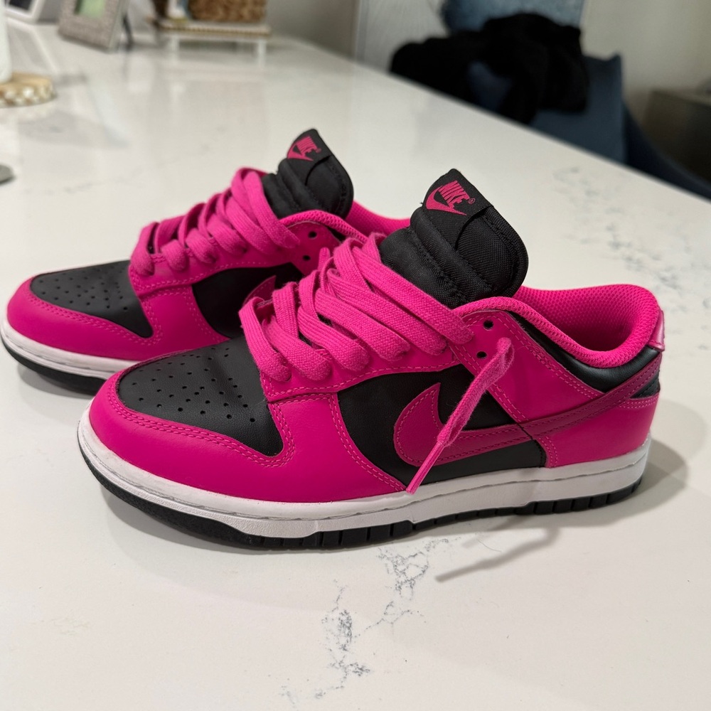 Nike Dunks Low ‘Fierce Pink Black’